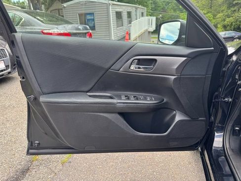 Used 2015 Honda Accord LX image 15