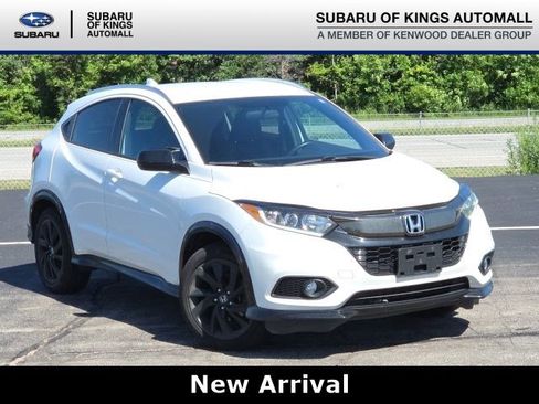 Used 2021 Honda HR-V Sport image 1