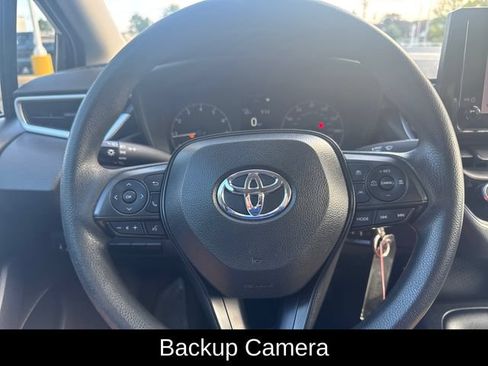 Used 2023 Toyota Corolla LE FWD image 11