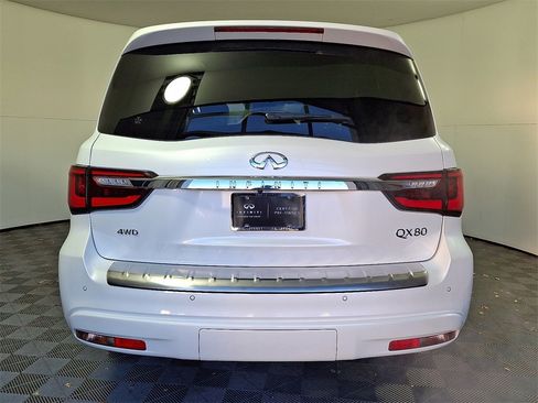 Certified 2024 INFINITI QX80 Sensory w/ Cargo Package image 8