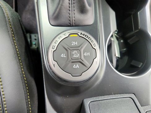 New 2025 Ford Bronco Badlands image 26