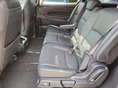 Certified 2024 Honda Odyssey Touring image 11