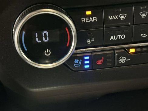 Certified 2020 Ford Expedition Limited w/ Equipment Group 303A AWD/4WD image 34