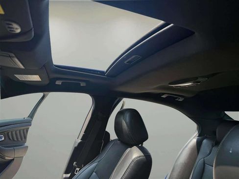 Used 2013 Ford Taurus Limited image 28