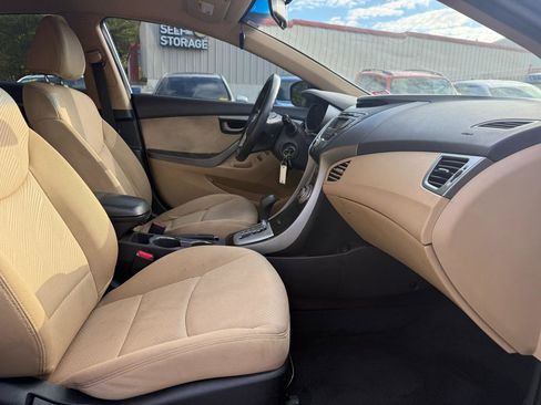 Used 2012 Hyundai Elantra GLS w/ Preferred Pkg 3 FWD image 13