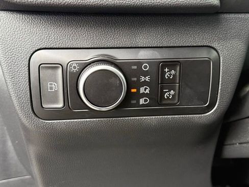 New 2025 Ford Escape ST-Line w/ Equipment Group 301A FWD image 23