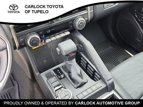 Used 2025 Toyota 4Runner TRD Off-Road Premium AWD/4WD image 26