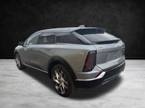 Certified 2025 Cadillac Optiq Luxury 1 w/ LPO, Floor Liner Package image 8