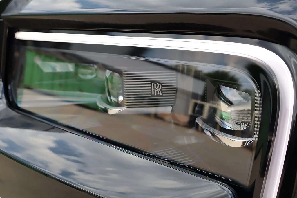 New 2027 Rolls-Royce Cullinan Black Badge AWD/4WD image 20