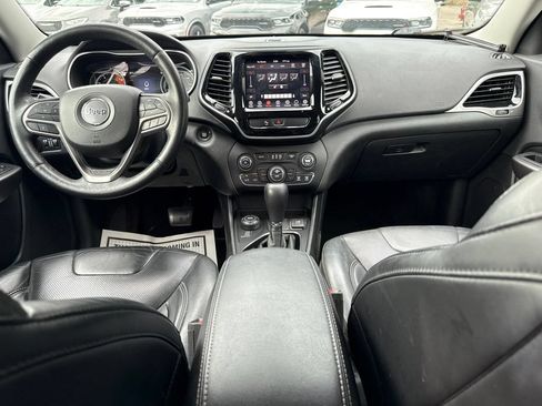 Used 2019 Jeep Cherokee Limited AWD/4WD image 17