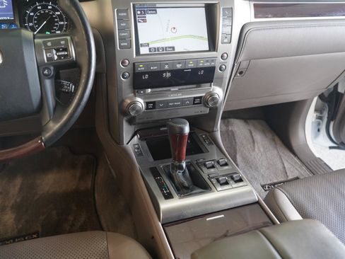 Used 2014 Lexus GX 460 Luxury AWD/4WD image 19