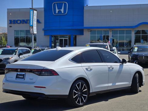 Used 2025 Honda Accord Touring image 7