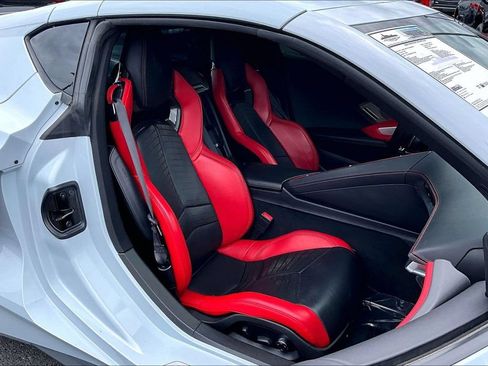Used 2022 Chevrolet Corvette Stingray Preferred Cpe w/ Z51 Performance Package RWD image 28
