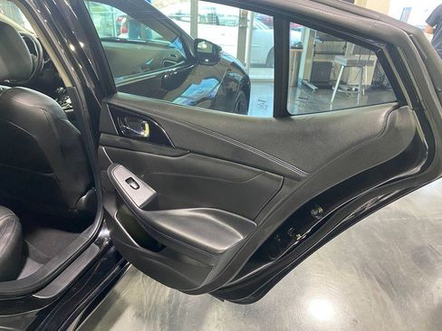 Used 2017 Nissan Maxima SR w/ Midnight Edition image 18