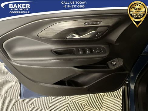 Certified 2024 GMC Terrain SLT w/ Elevation Edition image 22