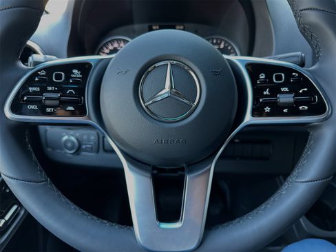 Used 2024 Mercedes-Benz Sprinter 2500 image 24