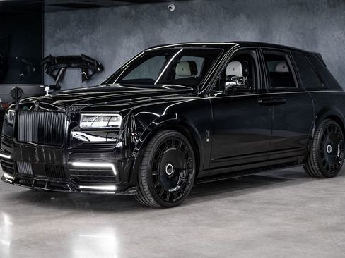 Used 2023 Rolls-Royce Cullinan AWD/4WD image 4