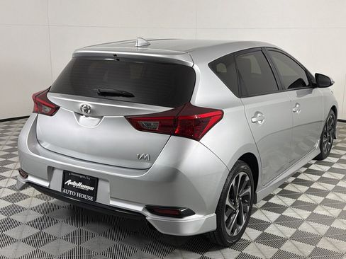 Used 2017 Toyota Corolla iM w/ Carpet Mat Package image 5