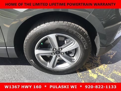 Used 2024 Ford Edge SEL w/ Convenience Package AWD/4WD image 3