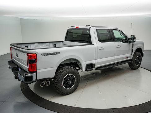 New 2026 Ford F250 Lariat w/ Tremor Off-Road Package image 4