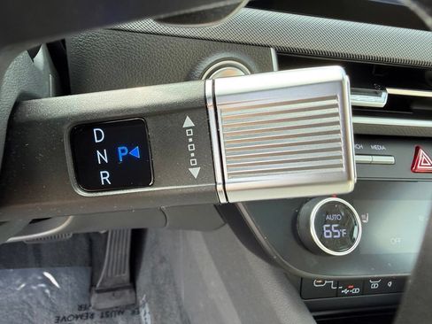 Used 2025 Hyundai Sonata SEL FWD image 31