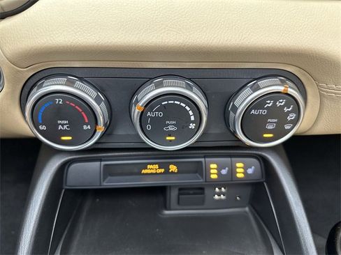 Used 2017 MAZDA MX-5 Miata Grand Touring image 18