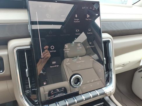 New 2026 GMC Yukon Denali w/ Advanced Technology Package AWD/4WD image 21