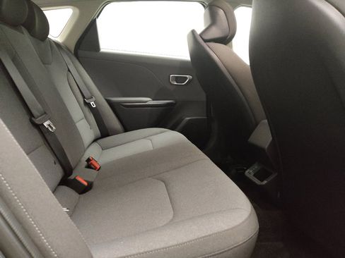 Used 2025 Kia K4 FWD image 19