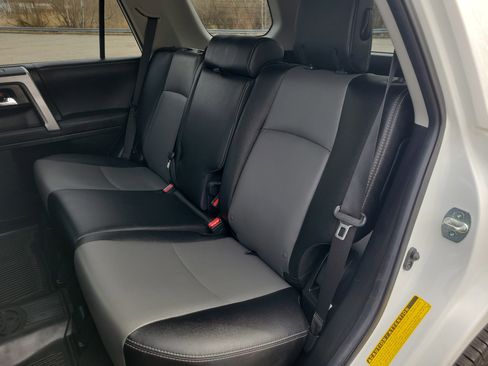 Used 2020 Toyota 4Runner SR5 Premium w/ Moonroof Package image 16