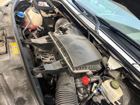 Used 2018 Mercedes-Benz Sprinter 2500 image 28