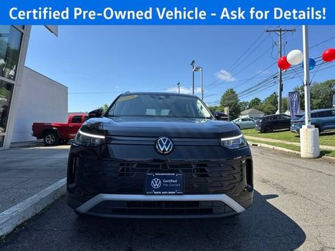 Certified 2026 Volkswagen Tiguan SE w/ Panoramic Sunroof Package AWD/4WD image 6