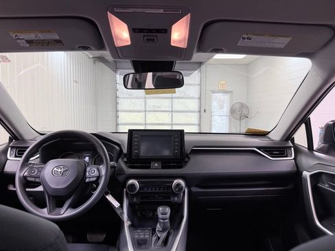 Used 2019 Toyota RAV4 LE w/ Carpet Mat Package AWD/4WD image 23
