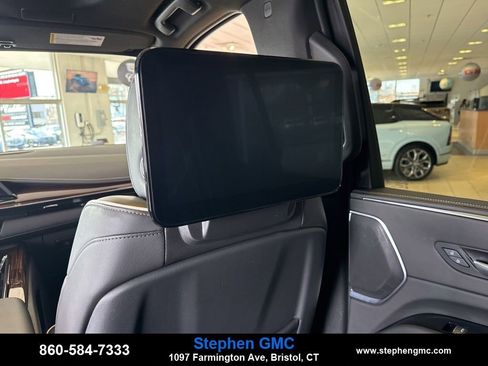 Certified 2023 Cadillac Escalade Premium Luxury image 12