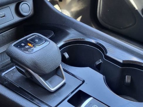 Used 2023 Nissan Rogue SV image 15