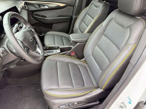 Certified 2024 Chevrolet TrailBlazer ACTIV w/ Driver Confidence Package FWD image 5