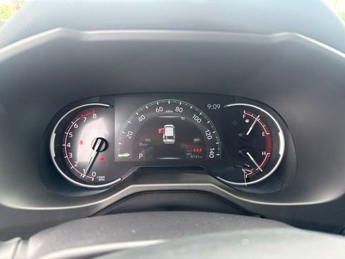 Used 2025 Toyota RAV4 XLE Premium w/ Weather Package FWD image 27