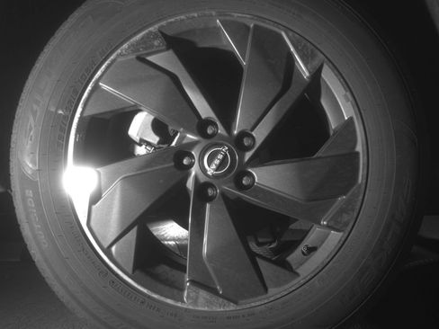 Used 2025 Nissan Rogue SV FWD image 18