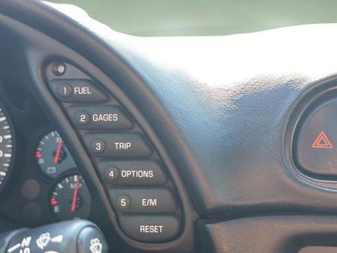 Used 2001 Chevrolet Corvette Convertible w/ Preferred Equipment Group2 image 22