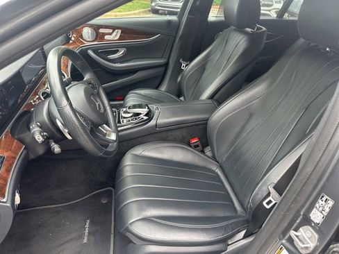 Used 2018 Mercedes-Benz E 300 image 12