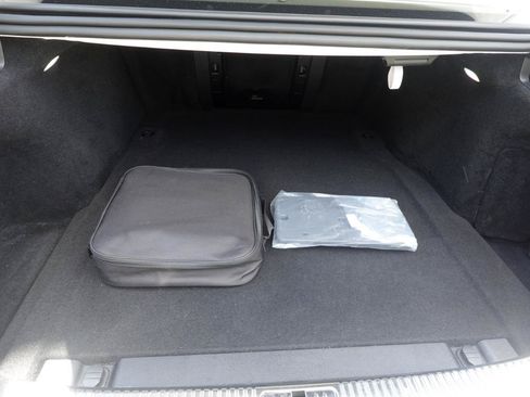 Used 2025 Mercedes-Benz S 580e 4MATIC Sedan image 21