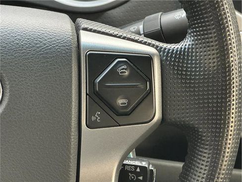 Used 2014 Toyota Tacoma 4x4 Double Cab image 21