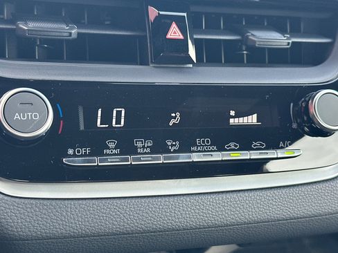 New 2026 Toyota Corolla SE w/ SE Premium Package image 17