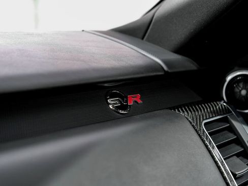 Used 2018 Land Rover Range Rover Sport SVR image 34