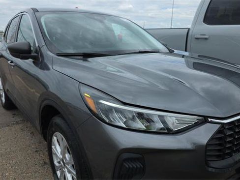 Used 2024 Ford Escape Active AWD/4WD image 2