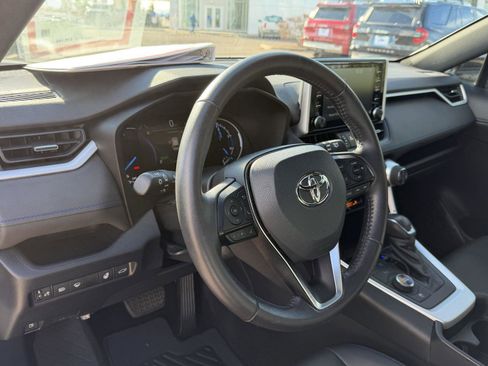 Used 2019 Toyota RAV4 XSE image 33