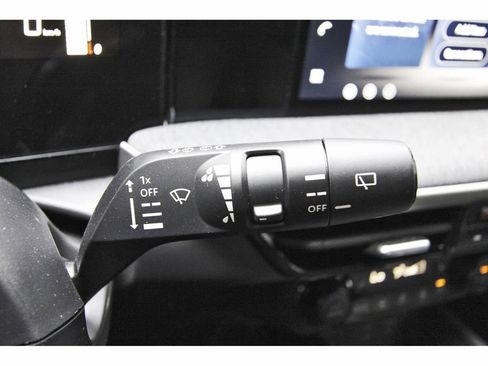 New 2026 Nissan Kicks SV w/ SV Premium Package FWD image 18