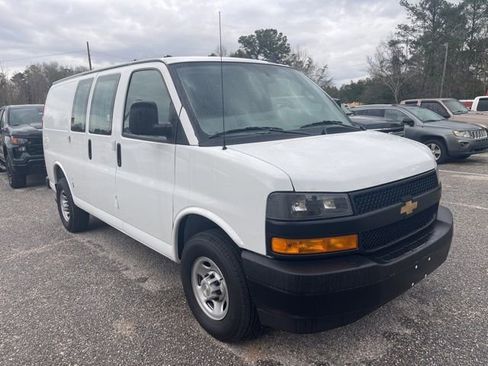 New 2025 Chevrolet Express 2500 w/ Driver Convenience Package image 9