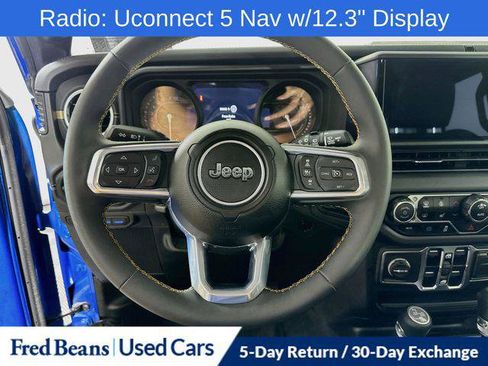Certified 2024 Jeep Wrangler Unlimited Sahara w/ Technology Group AWD/4WD image 16
