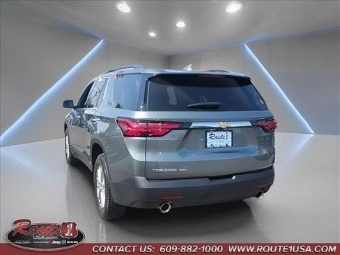 Used 2023 Chevrolet Traverse LT image 5