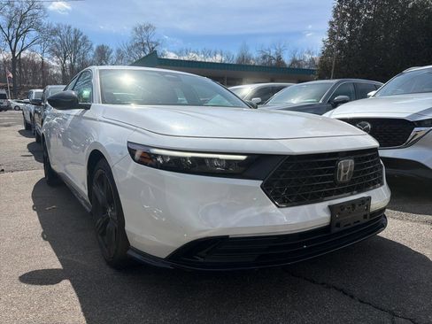 Used 2023 Honda Accord Sport image 3